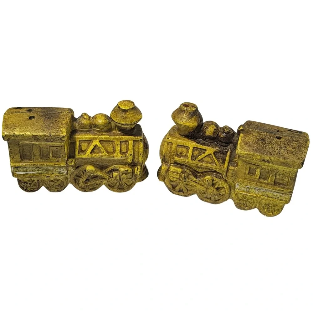Vintage Train Engine Salt and Pepper Shakers Gold Ceramic Locomotive Made Japan*